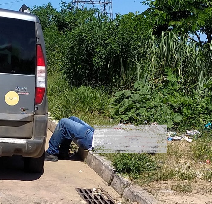 Homem é esfaqueado em plena luz do dia em Linhares