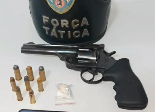 Força Tática apreende adolescente e arma de fogo no Residencial Rio Doce