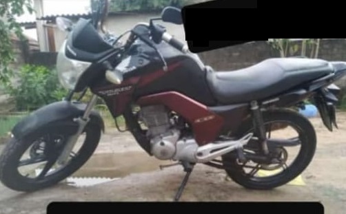 Tiros para o alto, roubo de celular e moto roubada abandonada por bandidos no Shell
