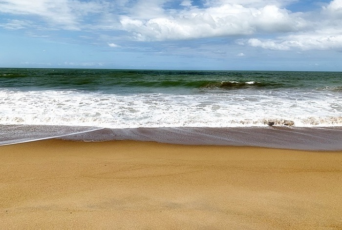 Crianças se afogam em Povoação. Uma desapareceu no mar