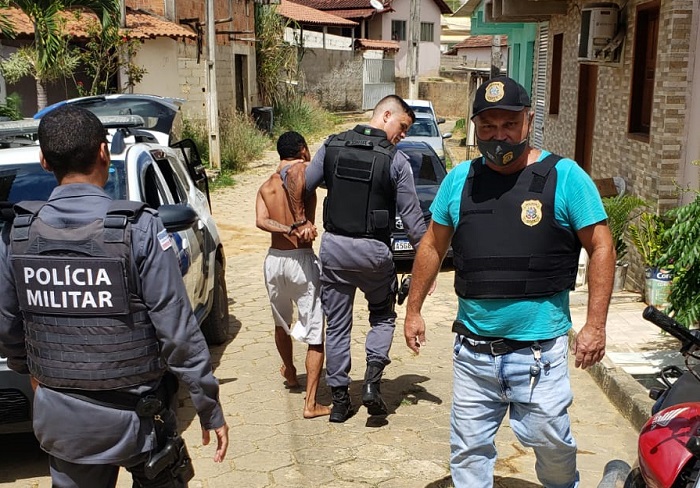 Homem confessa participação em chacina de família e afirma que também matou empresário em Vila Valério