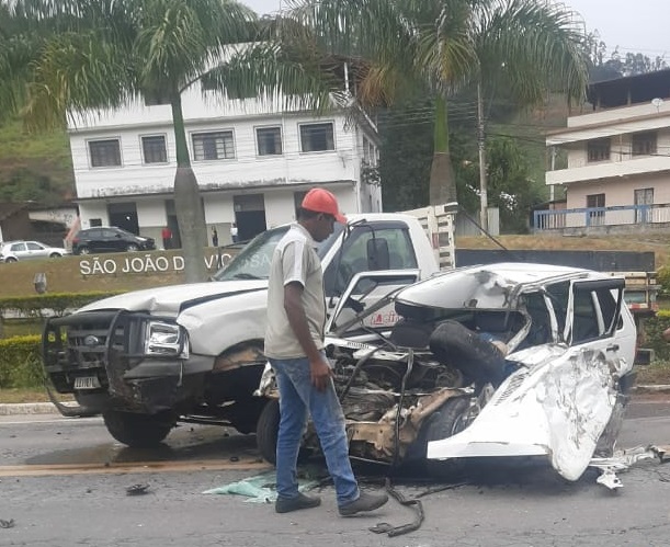 Acidente com vítima fatal na BR-262, em Venda Nova do Imigrante