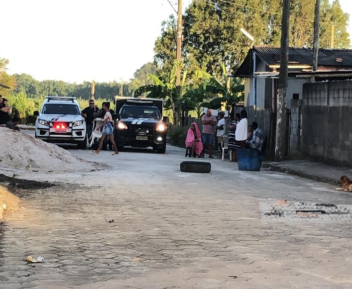 Homicídio no Farias: Caco de vidro é encontrado no bolso de Alexandre Mineirinho