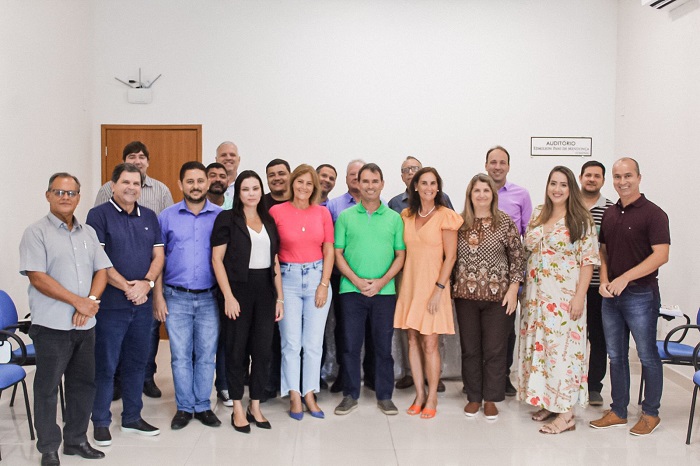 Prefeito Bruno Marianelli coordena primeira reunião de secretariado