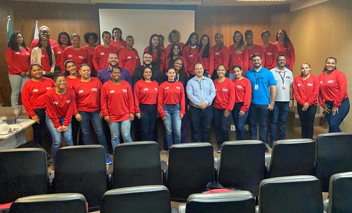 Turmas de capacitação exclusiva para mulheres atuarem no setor elétrico