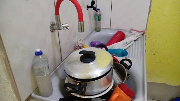 Sem água, moradores do Aviso reclamam e enviam fotos para a nossa Redação