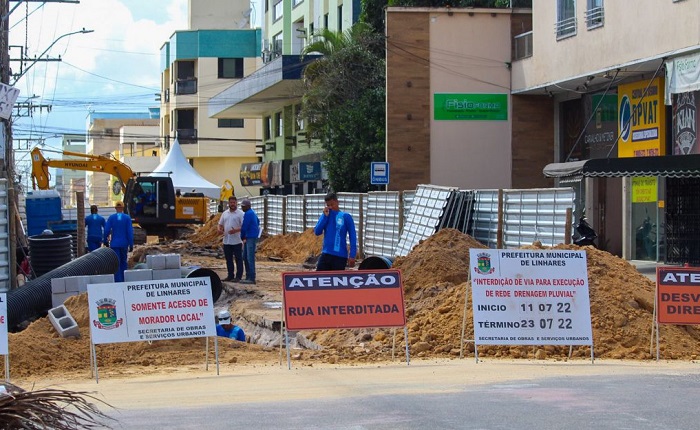 Obras nas ruas perto do HGL, no Araçá: Leitor reclama e envia fotos