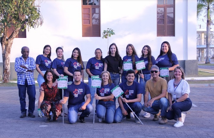 Plantio de ipês chama a atenção na Praça 22 de Agosto, Centro de Linhares