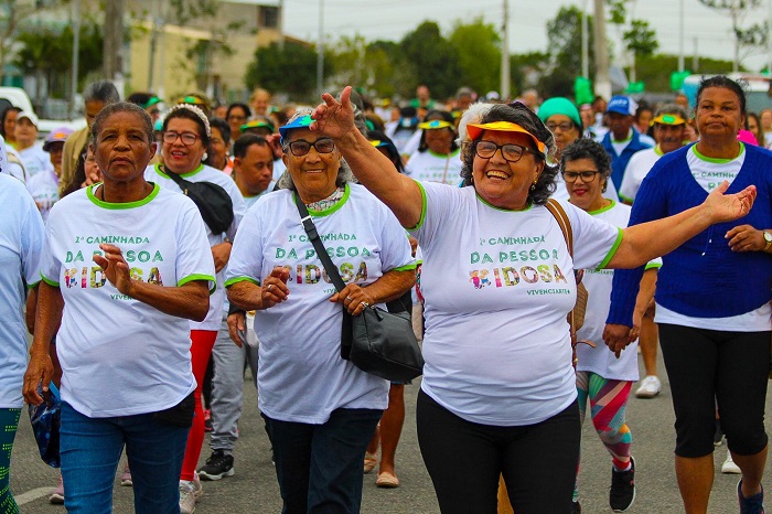 Sucesso total na 1ª Caminhada da Pessoa Idosa em Linhares