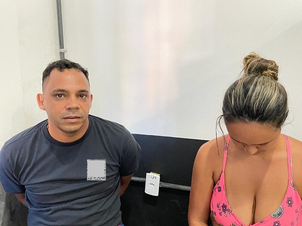 Casal de Linhares é preso na Bahia. Teve carrão e dinheirama apreendidos