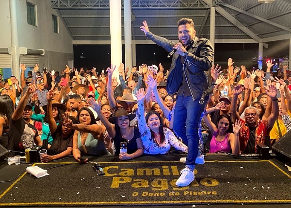 Baile do Vinho vai agitar Linhares. Tem Camilo Paggio, o Dono do Piseiro