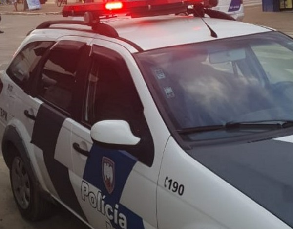 Adolescente esconde droga na boca e quase engole ao tentar enganar G.A.