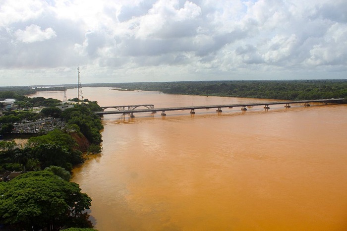 Olaria em risco de alagamento: Nível do rio Doce ultrapassa cota de inundação em Linhares