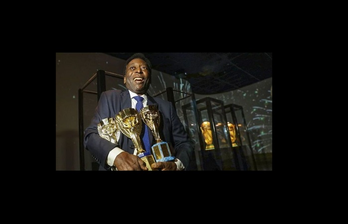 Morre Pelé, Rei do Futebol