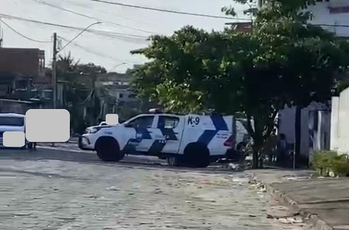 K9 chega chegando no Cavaco, Aviso. Sim, é outra ação