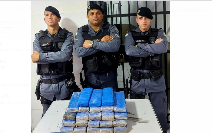 PM apreende 23 tabletes de maconha na Ilha dos Desejos, em Linhares