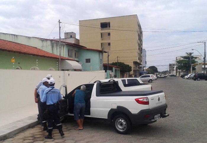 Blitz: motoristas retiram película de vidro dianteiro para não levar multa