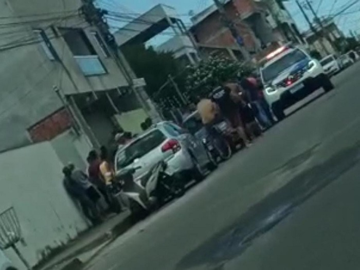 Tiros durante assalto no Interlagos em plena luz do dia