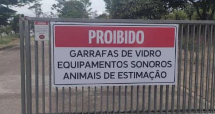 Banhistas reclamam de proibições na Praia das Três Pontas, na Lagoa Juparanã