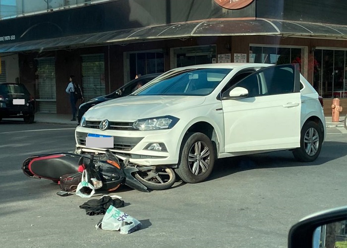 Outro acidente entre moto e carro em Linhares