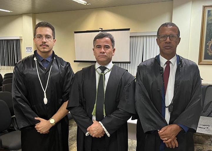 Defesa consegue absolver réus que mandaram matar pai e filho em Sooretama