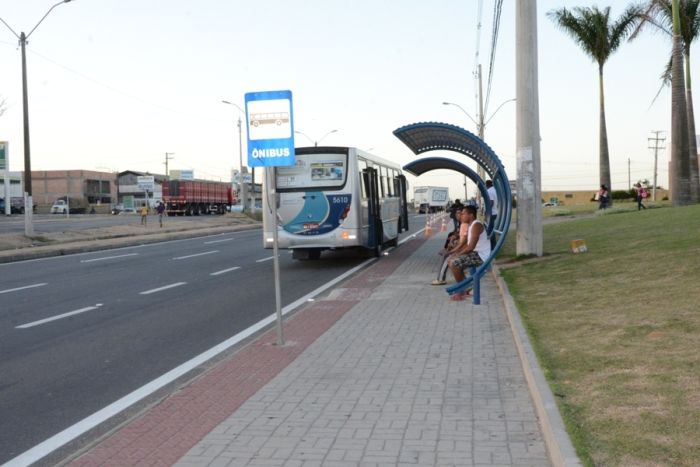Ônibus que vão do shopping à Lagoa Juparanã serão acessados pela via lateral da BR 101 