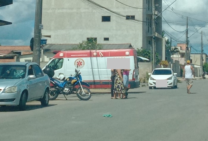 Duas crianças atropeladas a caminho da escola, em Linhares. Motorista é professora das vítimas