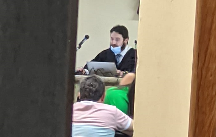 Consegui fotografar o Dr. Camata, comemora leitor no fim do júri de Georgeval