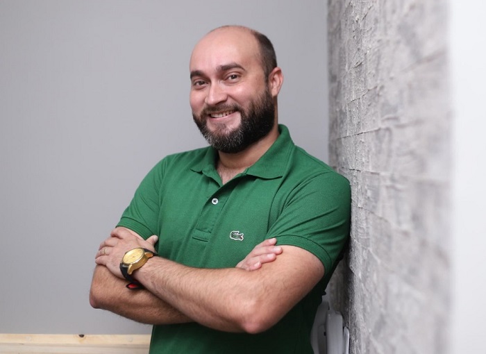 Aniversariante do dia: Falou em competência, é com ele: o Édson