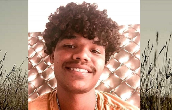 Na véspera do Dia das Mães, filho homenageia o pai