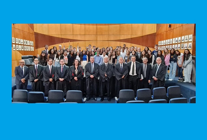 Turma de quase 50 estudantes de Direito da Ufes visita o TRE ES