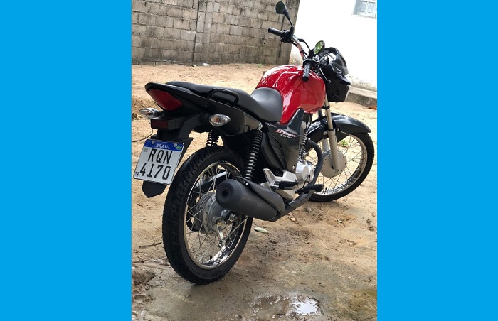 Bandidos roubam moto sob forte ameaça em Linhares