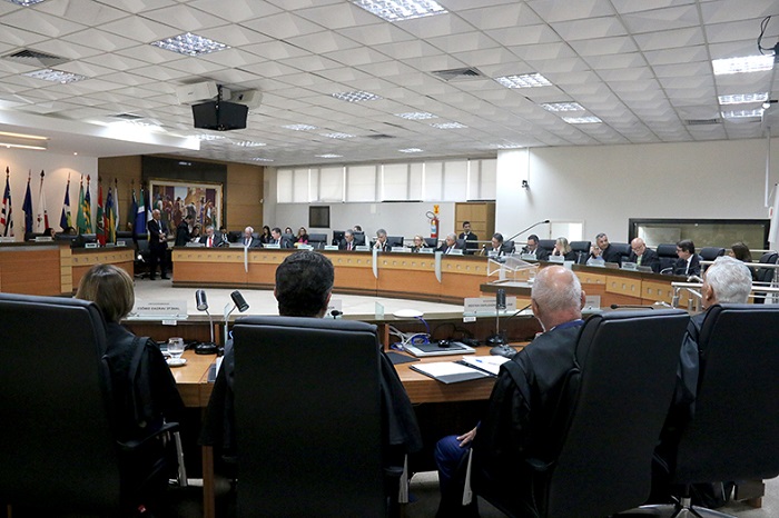Juiz ou juíza: 2 advogadas e 1 advogado escolhidos pelo Pleno para preencher vaga titular do TRE-ES