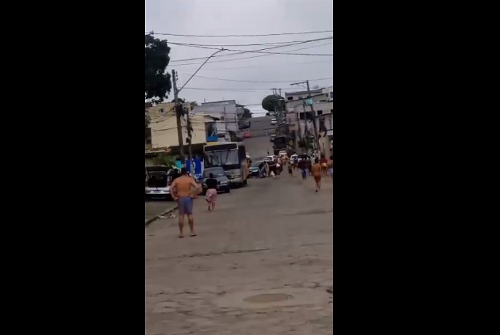 Homem baleado no Pó do Shell, à luz do dia