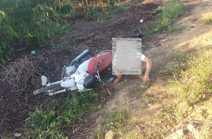 PM frustra encontro “do grau” em Linhares. Motociclistas se desesperam em fuga em meio à cafezal
