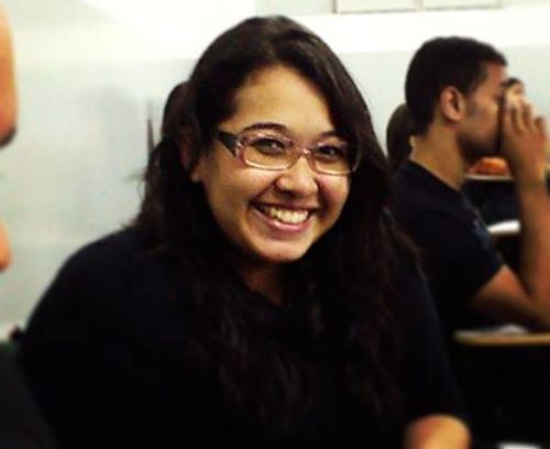 Aniversariante do dia: Evellyn Menezes