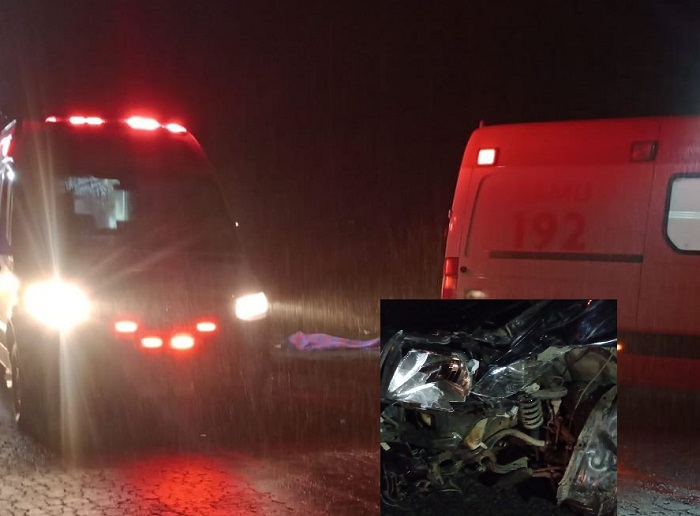 Morte na BR-262. A vítima é uma motociclista, e foi colisão frontal