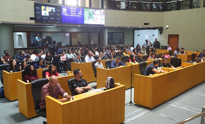 Doenças mentais afastam dois PMs por dia no ES. Assunto é debate na Assembleia