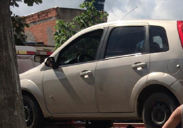 Casal rende motorista de aplicativo em Linhares, leva carro, e vítima é obrigada a fazer pix