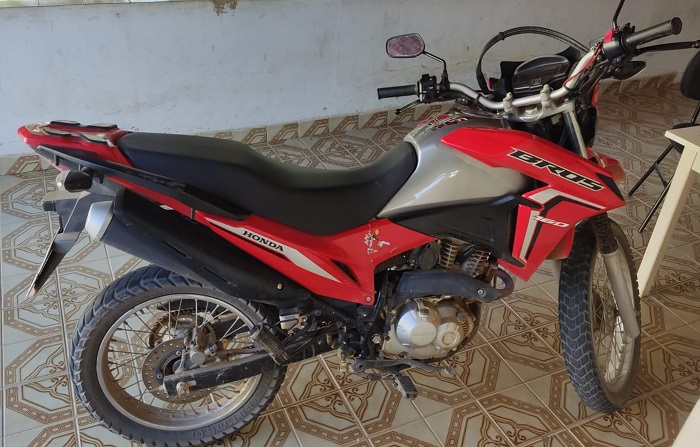 Homem com moto roubada é denunciado, e veículo recuperado em Rio Bananal