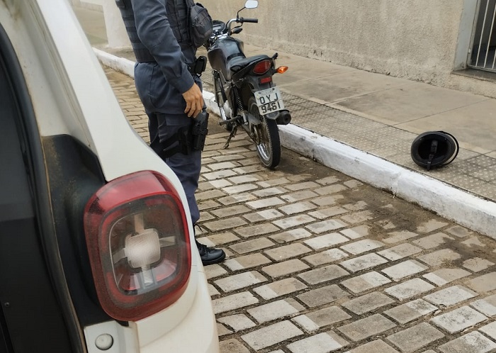 Moto roubada e mandado em aberto: Morador de assentamento preso em Linhares