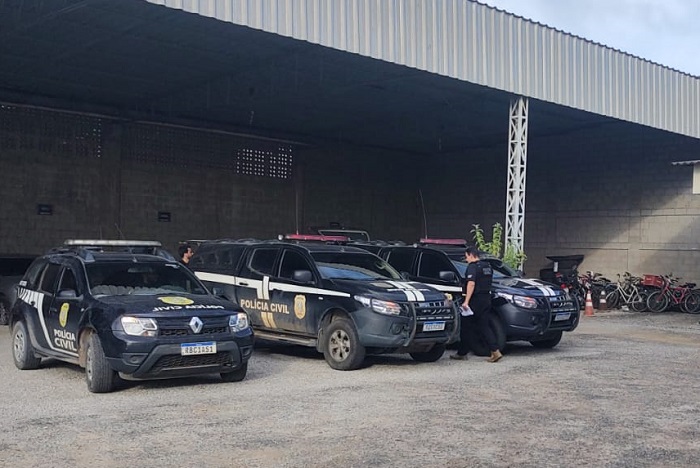 Preso acusado de estuprar enteada de 12 anos em Sooretama. Ele confessou os crimes