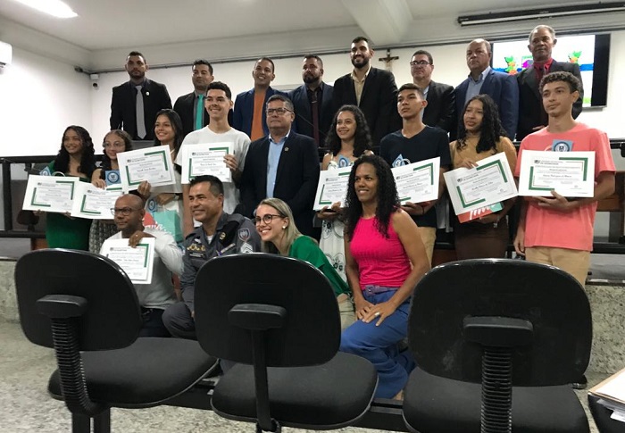 Sooretama: Escola Cívico-Militar surpreende nas aprovações para o Ifes