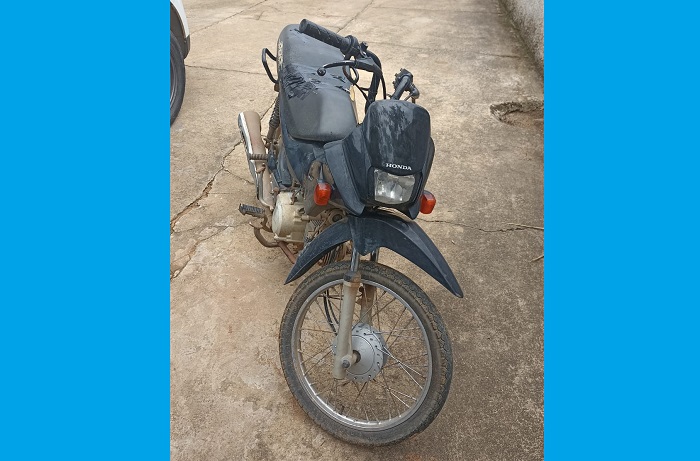 Moto furtada: Vítima encontra veículo abandonado pelo ladrão em Rio Bananal