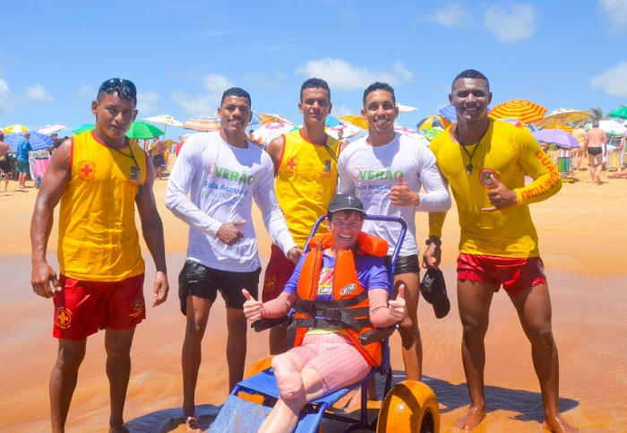 Praia Acessível fecha janeiro com 140 atendimentos e retorna no carnaval