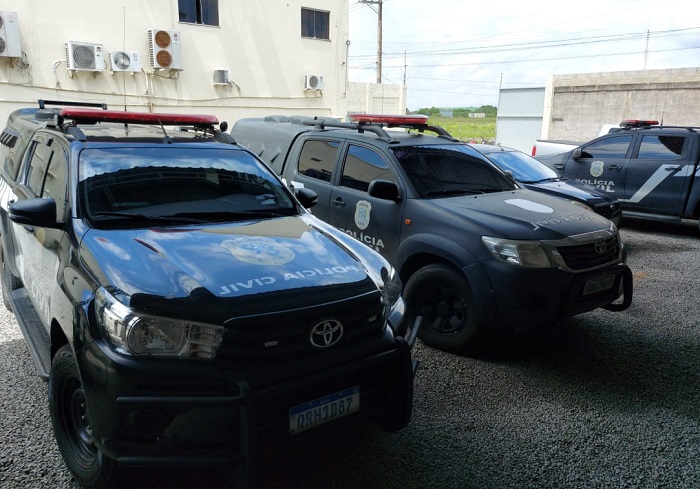 Motorista de aplicativo assaltado em Linhares. PC recupera carro e prende um suspeito no Aviso