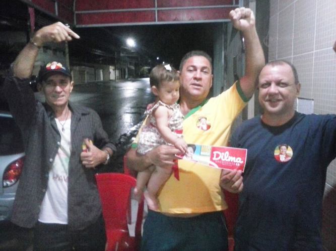 Vitória de Dilma: carreata com dois veículos para comemorar vitória da petista em Linhares
