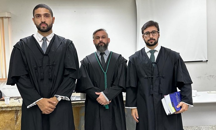 Homicídio tentado é desqualificado para lesão corporal leve, e réu é absolvido sem ao menos comparecer ao júri