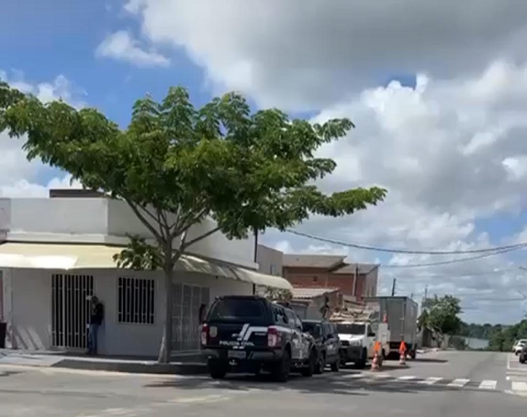PC e EDP flagram “gato” na rede elétrica em escritório de advocacia e confecção de roupas de Linhares