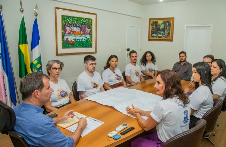Sonho da Escritura: 400 títulos de regularização fundiária de Bebedouro enviados para registro em cartório em Linhares